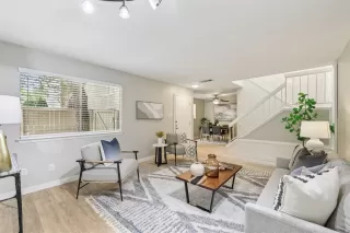 Photo #2: 2923057 Listing 