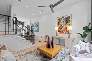 Photo #1: 3106071 Listing 