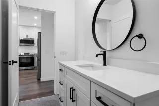 Photo #1: 3260030 Listing 