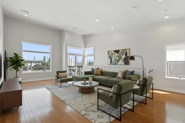 MLS: 3279465 Condo For Sale