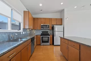 Photo #6: 3279465 Listing