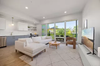 Photo #1: 3282967 Listing