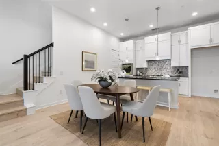 Photo #3: 3331282 Listing 