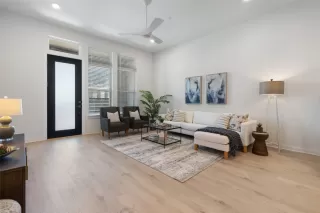 Photo #4: 3331282 Listing 