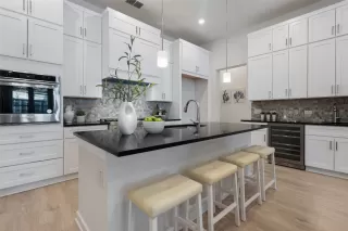 Photo #6: 3331282 Listing 