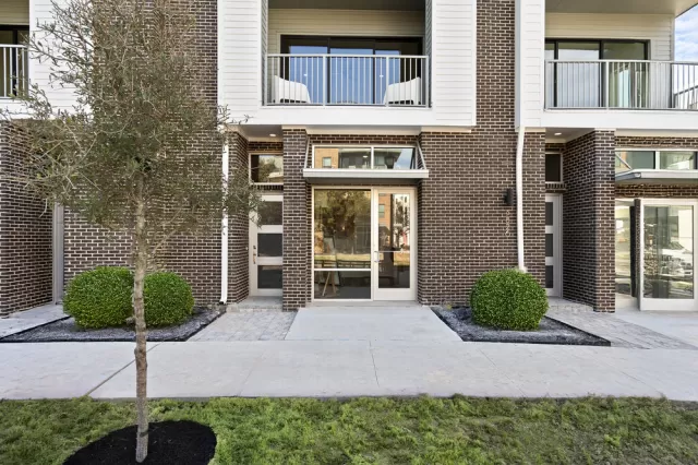 MLS: 3342964 Condo For Sale