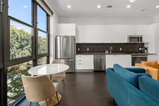 Photo #1: 3366929 Listing 