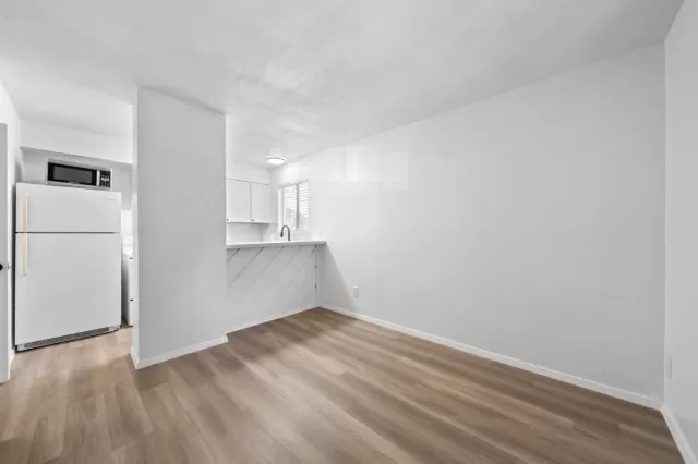 MLS: 3396356 Condo For Sale