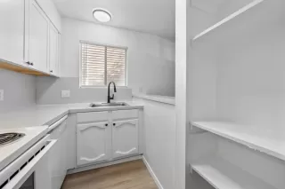 Photo #4: 3396356 Listing