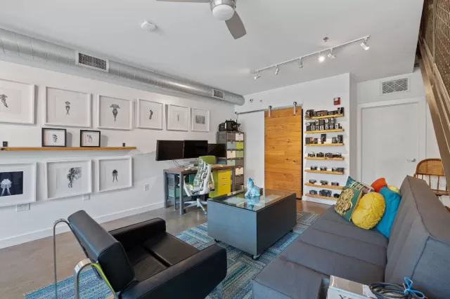 MLS: 3432586 Condo For Sale