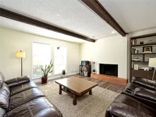 Photo #3: 3716649 Listing 