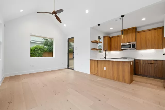 MLS: 3763244 Condo For Sale