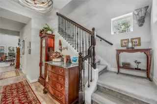 Photo #4: 3809271 Listing