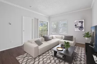 Photo #3: 3879106 Listing 