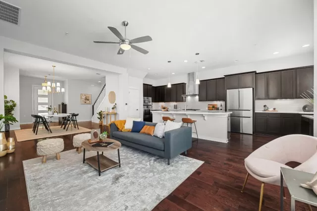 MLS: 3915269 Condo For Sale