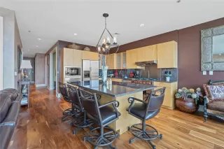 Photo #4: 4002381 Listing