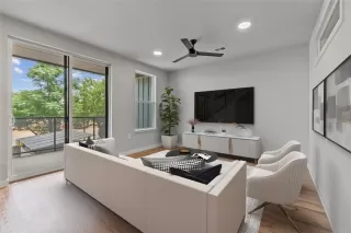 Photo #1: 4057631 Listing