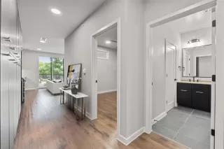 Photo #6: 4057631 Listing