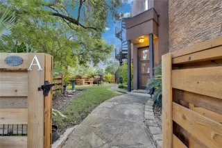 Photo #2: 4116358 Listing 