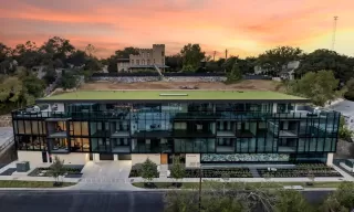 Photo #3: 4139184 Listing 