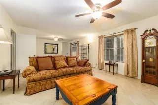 Photo #1: 4254890 Listing 