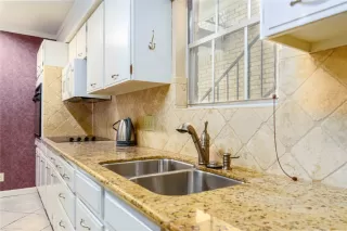 Photo #6: 4254890 Listing 