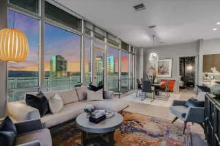 Photo #3: 4327750 Listing 