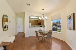 Photo #4: 4343005 Listing