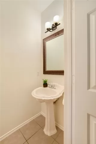 Photo #6: 4343005 Listing