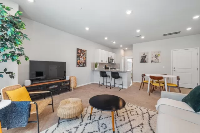 MLS: 4383396 Condo For Sale