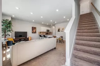 Photo #3: 4383396 Listing 