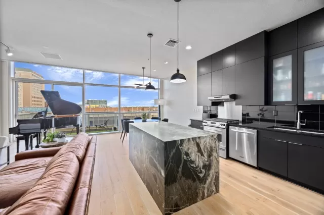 MLS: 4397769 Condo For Sale