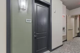 Photo #3: 4424580 Listing 