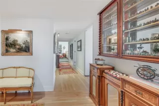 Photo #3: 4462946 Listing