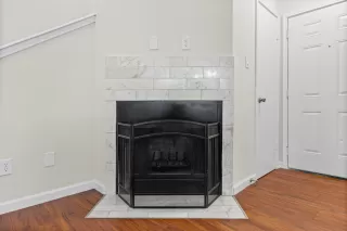 Photo #5: 4494799 Listing 