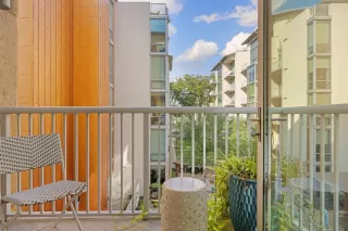 Photo #6: 4550659 Listing 