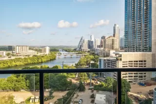 Photo #3: 4564765 Listing