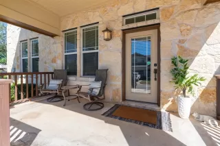 Photo #1: 4569560 Listing 