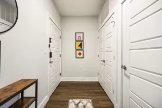 Photo #3: 4578704 Listing