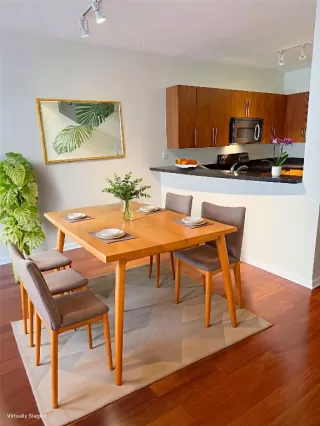 Photo #1: 4581585 Listing 