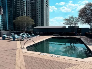 Photo #6: 4581585 Listing 