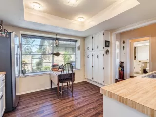 Photo #6: 4604610 Listing 