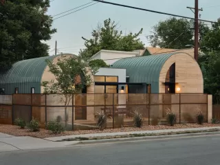 Photo #1: 4650253 Listing