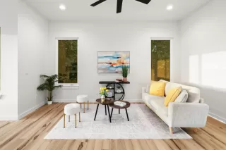 Photo #2: 4719261 Listing