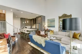 Photo #5: 4791441 Listing 