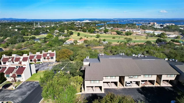 MLS: 4816015 Condo For Sale