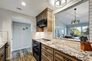 Photo #6: 4816015 Listing 