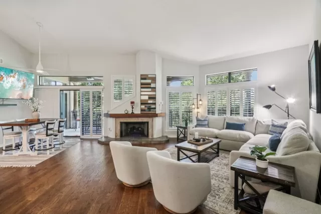 MLS: 4836638 Condo For Sale