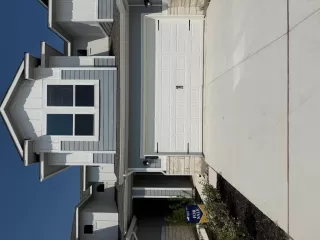 AVERY CENTRE Condos for Sale