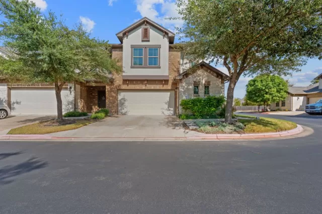 MLS: 5059551 Condo For Sale